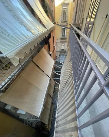 A Casa Re Nonn Apartment Napoli Bagian luar foto