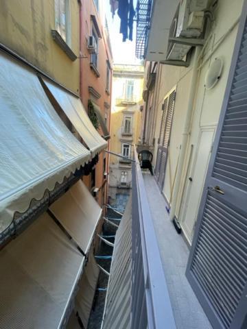 A Casa Re Nonn Apartment Napoli Bagian luar foto